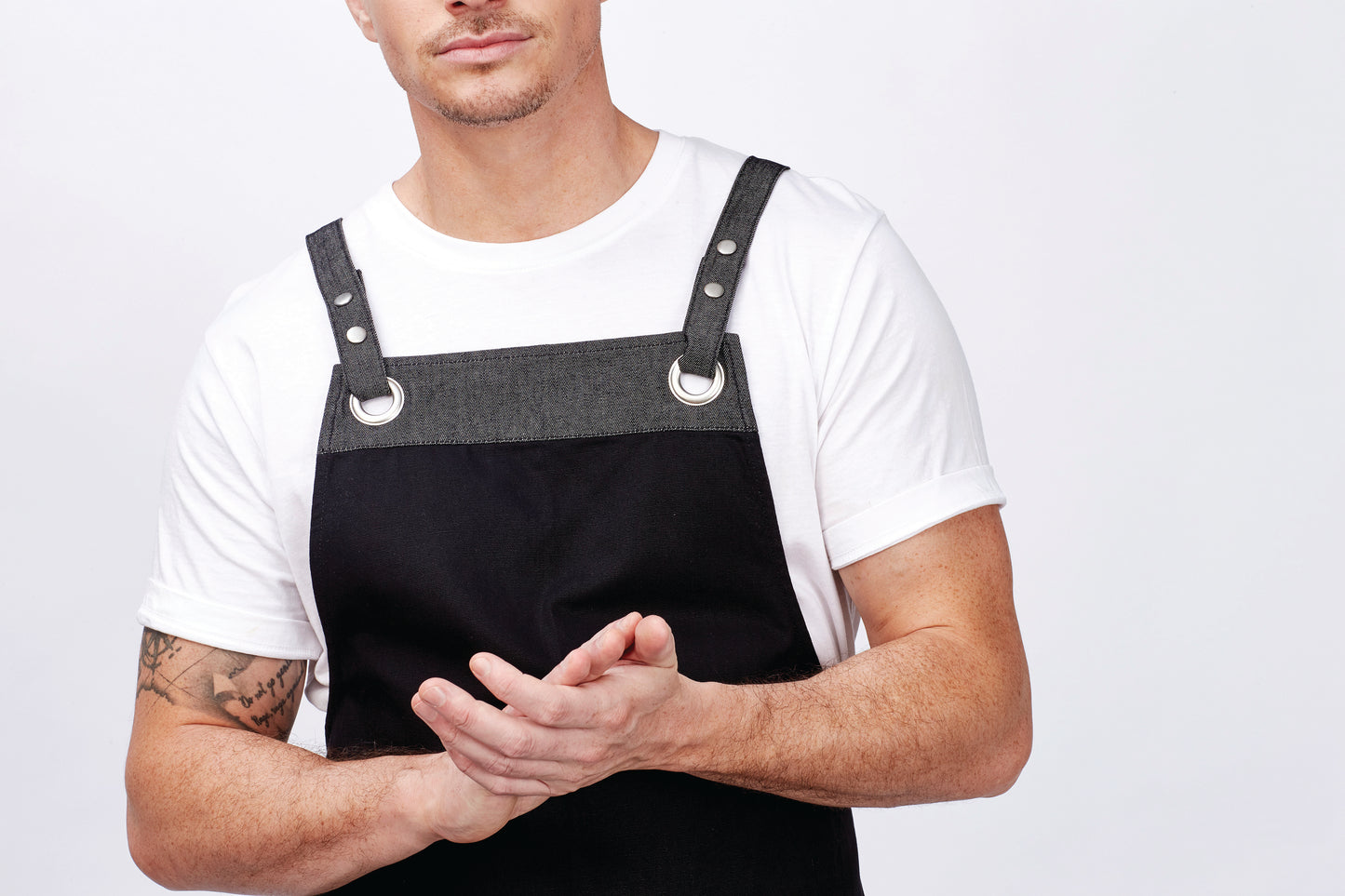 Identitee Xavier Apron (A24)