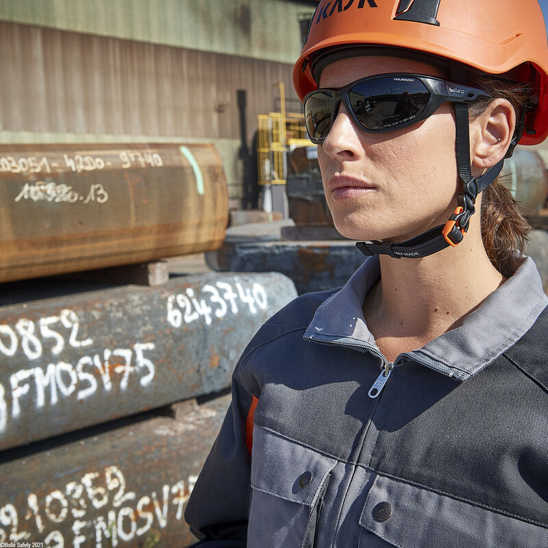 Bolle Safety Komet Polarized Pc As Lens Black Frame - Soft Drawstring Pouch - (PSSKOMEP01)