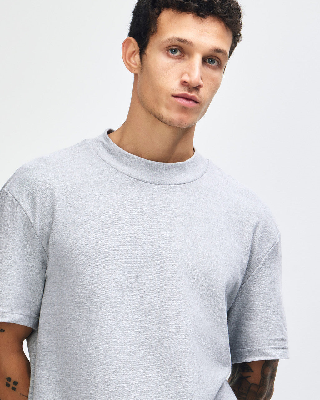 American Apparel Pique Unisex Mockneck T-shirt (1PQ)